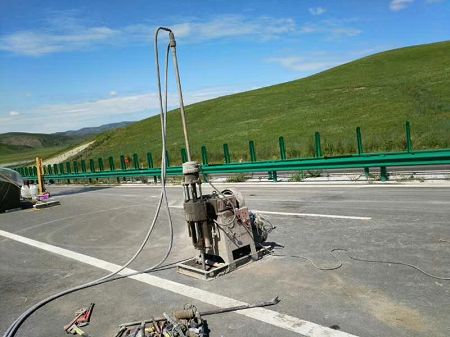 岚皋公路地基基础注浆加固